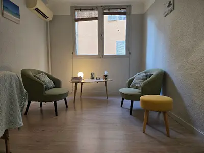 Perrine Marie-saint Germain - Hypnose, Emdr et Eft À Aix (activ Therapy)