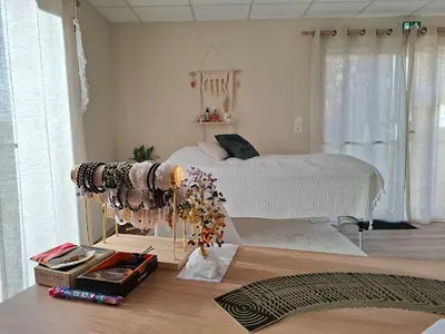 A la Lumière de Nos Mains