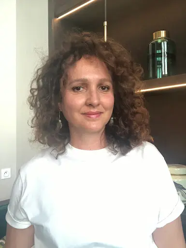 Chloé Gadrat Maître Praticien Hypnose Ericksonienne et Conversationnelle
