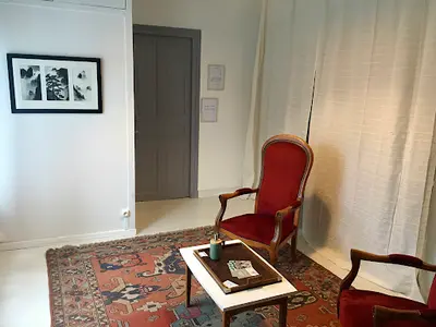 Lola Barrière Thérapie - Psychopraticienne - Cabinet (auray) et en Ligne (téléconsultation)
