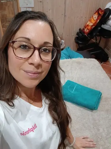Stéphanie Delinchant Sophrologue et Naturopathe, Praticienne en Massages Bien-être