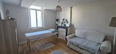 Stephanie Vergano Thérapeute Holistique - Naturopathie. Hypnose. Massages Bien-être