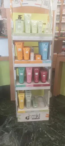 Pharmacie Lhosmot