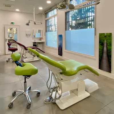 Dr Drs Salameh - Orthodontiste Bièvres (proche Igny Vauhallan Vélizy Jouy-en-josas)