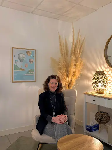 Carine Roberger - Thérapie brève & Coaching - Hypnose, PNL & EMDR- Traumatismes, Relations d'Emprise, Burn-out À Caen