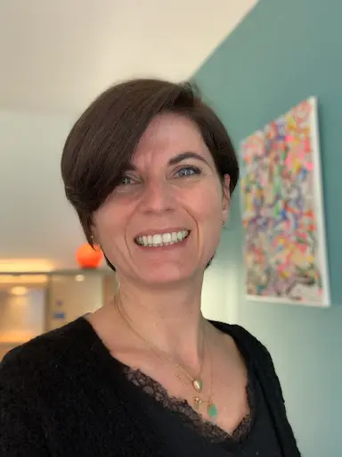 Delphine Rollet - Réflexologue - Spécialiste de la Douleur, Système Nerveux et Gestion du Stress