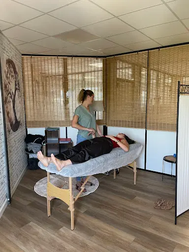 Charlotte Kinésiolgue - Médecine Traditionnelle Chinoise