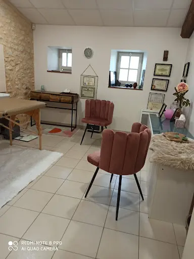 Hypnobee By Maya Guyon: Dans Un Pays de Tous les Temps/ Cars/bourg /saint Andre de Cuzac
