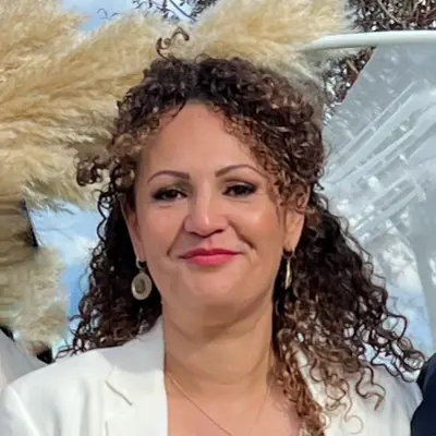Evelyne Bousquet Kinésiologue Certifiée & Constellatrice Familiale