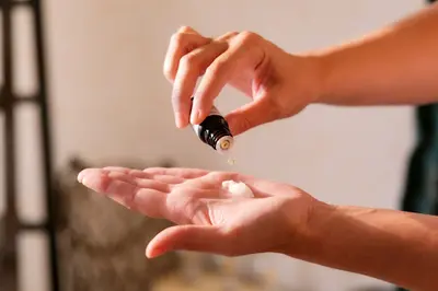 Julie Rinaudo - Réflexologue Plantaire et Praticienne en Vibrations Énergétiques