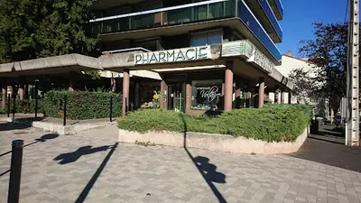 Pharmacie Voltaire