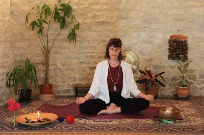 Laure Granval Accompagnatrice, Sophrologue, Hypnothérapeute, Professeure de Yoga