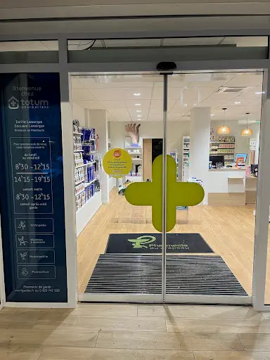 Pharmacie du Drapeau