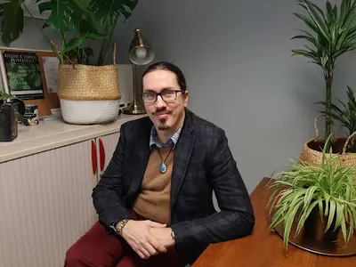 Adrien Joubard Hypnose. Maître en Hypnose, Pnl, Emdr, Coaching, Granville, St Pair-sur-mer