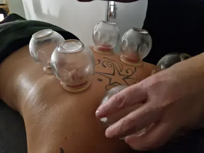 "mano A Mano" Par Michèle Fischietti et Christine Decoux
