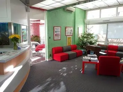 Dr Russe-edmond Dominique - Orthodontiste