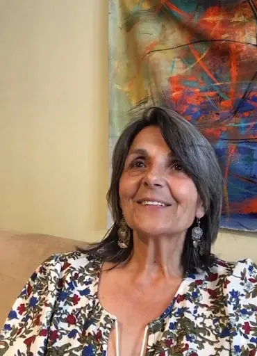 Nadia Butticè - Facilitatrice en Cønstellatiøns Familiales - Thérapie Systémique - Energéticienne.