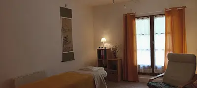 Cristina Garcia Hinojo - Kinésiologie - Massage Suédois Cinétique® - Massage Bien-être - Relâchement Myofascial