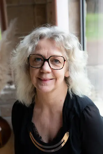 Isabelle Moutel - Sophrologue À Fougères et Reflexologue Émotionnelle / Sophro Zen