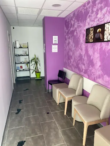 Virginie Furlan. Laser Arrêt Tabac, Sucre, Douleur, Hypnose, Emdr, Auriculothérapie, Resc, Professionnelle de Santé