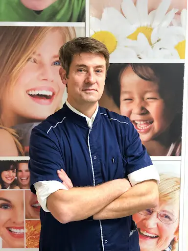 Dr Richard Servais