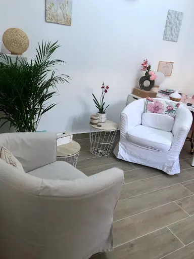 Alexandra Tura - Hypnose, Pnl et Soins Énergétiques À Houilles