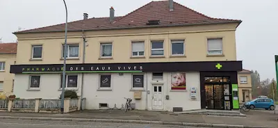 Pharmacie des Eaux Vives 2
