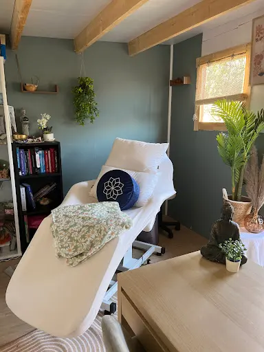 Emmanuelle Luu- Emmaharmonie Hypnose & Reiki