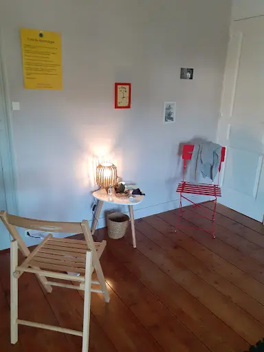 Amandine Bois. Sophrologue, Praticienne Shiatsu et Praticienne en Hypnose