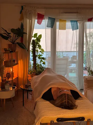 Soin Énergétique Sophrologue Relaxologue Énergéticienne - Anaïs Vidal - Juvignac