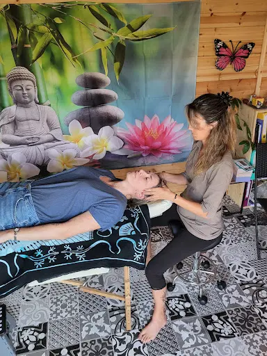Qi-ka Katia Orsonneau le Bris Réflexologie Plantaire, Soins et Massages Énergétiques Ile d'Yeu