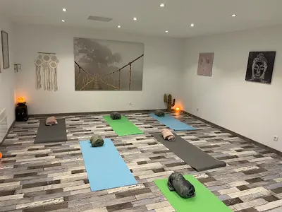 Renascentia, Yoga la Garde 83, Hypnose, Reiki, Pilates, Breathwork, Yin Yoga, Sophro Vibes, Bain Sonore