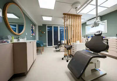 Dr Top Smile - Dr Corina Lesovici Kelemen