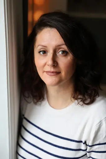 Alexandra Prat - Praticienne en Hypnose Ericksonienne & Analyste Transgénérationnel (ei)