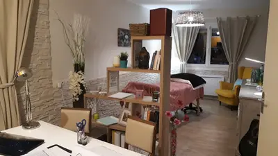 Celine Casana, Praticienne en Réflexologie, Ostéothérapie Tissulaire Réflexe et Aromathérapie