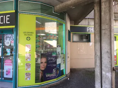 Pharmacie Deboua