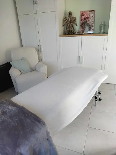 Amelie Dupuis Magnétiseur Reiki Lahochi
