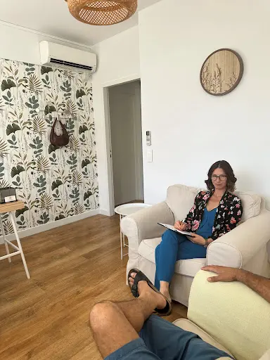 Aurélie Odich Psychopraticienne Thérapies Brèves & Hypnose, Mouvements Oculaires (emdr) À les Angles (30)