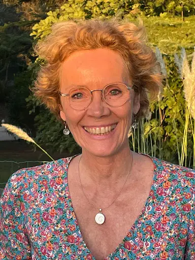 Praticienne Reiki • Conseillère Agréée Bfrp en Fleurs de Bach • A Toi le Bonheur By Sabine Graton, Le Muy, Var
