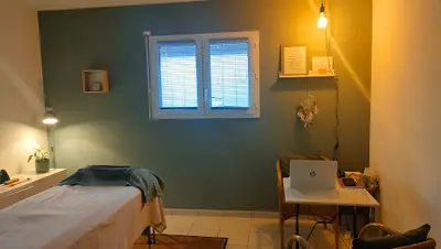 Caroline Tenailleau Ostéothérapie-reboutement-soin Énergétique-magnetisme-enseignante Reiki(ei)