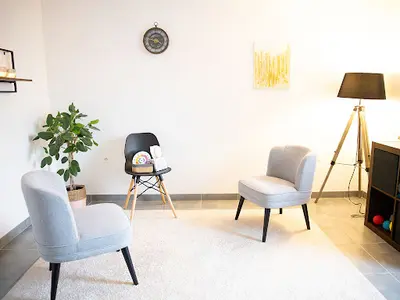 Stéphanie Wintrebert Sophrologie, Hypnose, Massages & Magnétisme