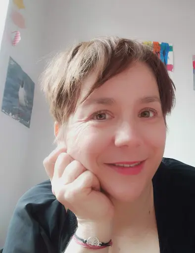 Julie Robert - Canta Doula - Doula, Chant Prénatal, Massage Prénatal, Soins Rebozos