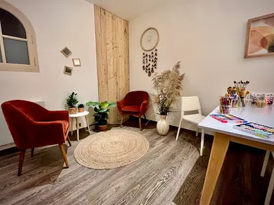Marie-anne Lamauve Art-thérapeute Clinicienne Certifiée