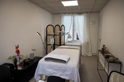 Dr Claire Ton Van - Médecine Traditionnelle Chinoise
