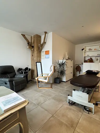 Aurélie Vray-jayol Hypnose, Resc (médecine Traditionnelle Chinoise), Reiki Usui