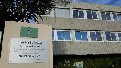 Christina Ruocco – Psychanalyste & Hypnose Ericksonienne Martigues et Visio