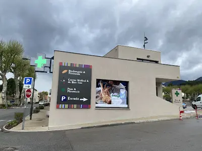 Pharmacie de Maury
