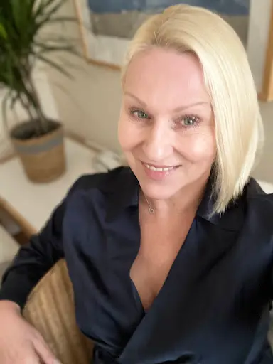 Hypnotherapeute Karin Mikitz - Problèmes Relationnels, Dépendance Affective et Traumatismes Émotionnels, Deuil À Meudon.