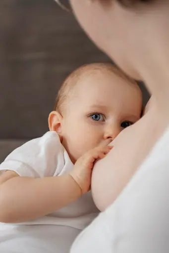 Julie Guillot - Consultante en Lactation Certifiée Ibclc Soutien Allaitement Maternel