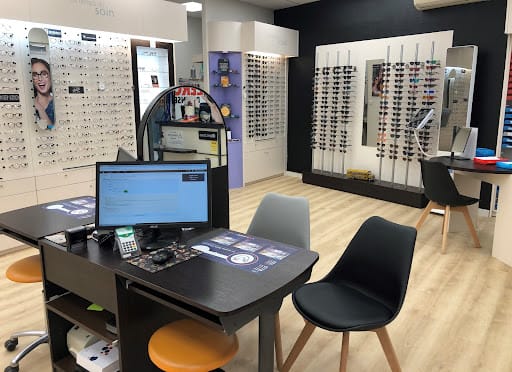 Opticien Montaigu-vendée - Optic 2000 - Rue de l'Amiral Duchauffault